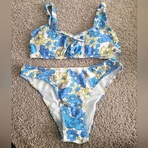 NWOT 2Piece Set Blue Floral Bikini Top and Bottom S